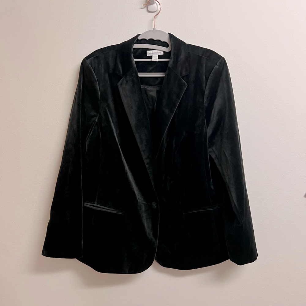 Black velvet blazer